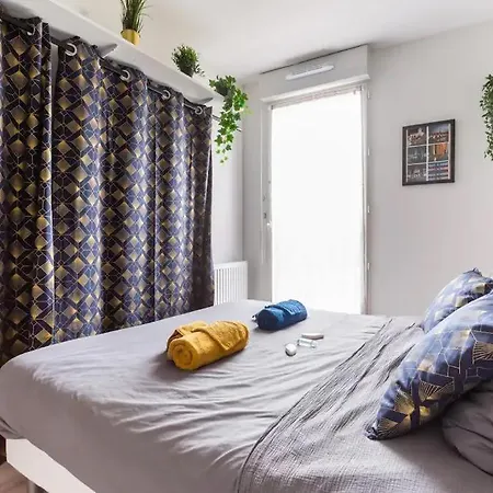 Appart Avec 3 Chambres Au Pied Du Tram Avec Internet ! Eysines Exterior photo