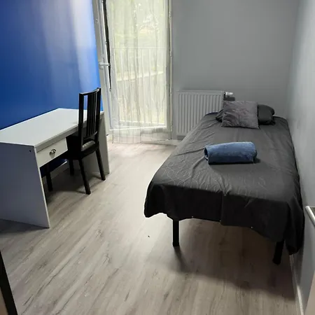 Appart Avec 3 Chambres Au Pied Du Tram Avec Internet ! Eysines Exterior photo