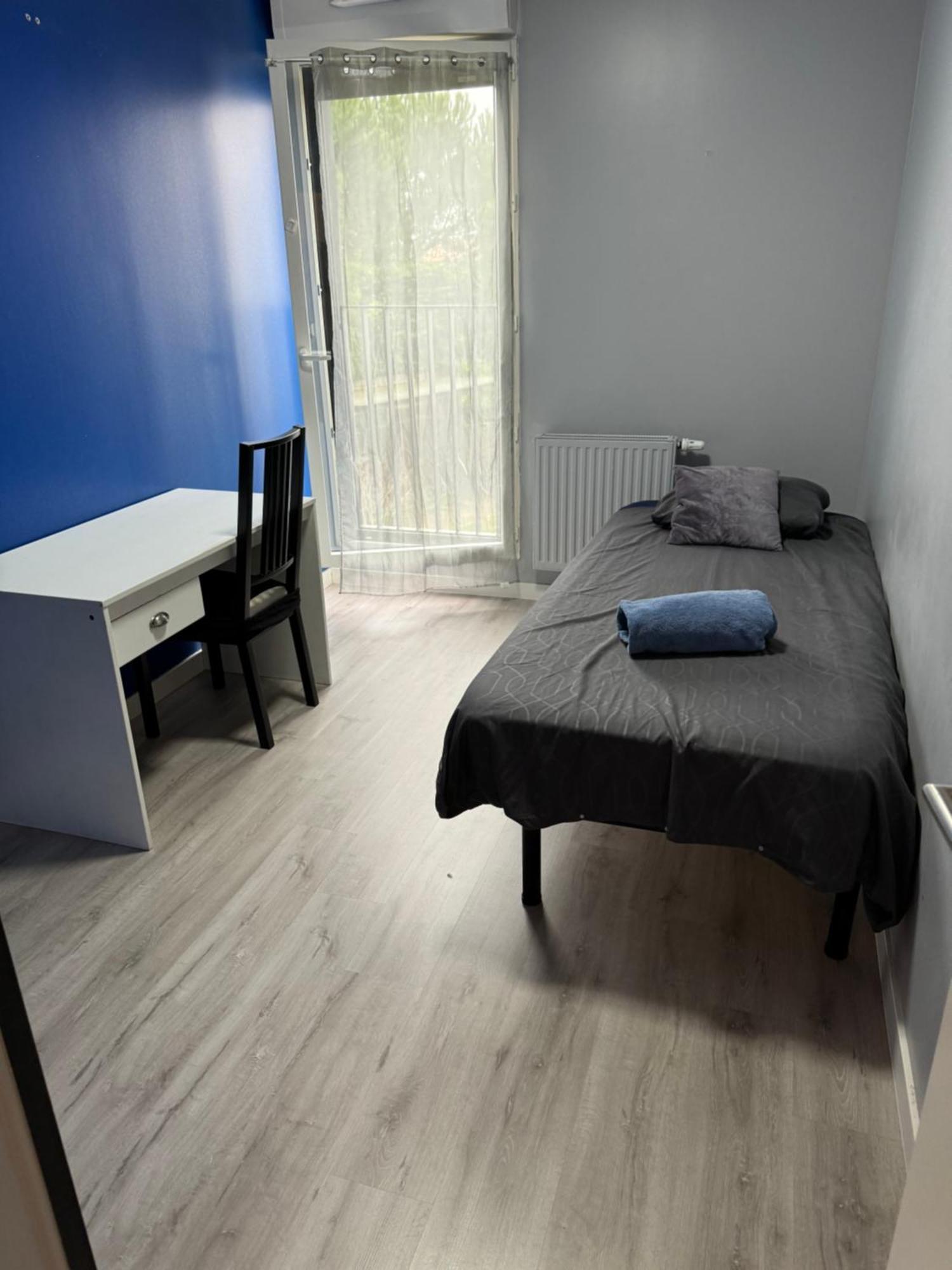 Apartment Avec 3 Au Pied Du Tram Avec Internet ! Eysines